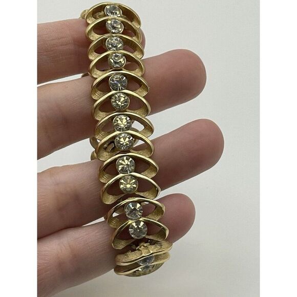 Crown Trifari Gold-Tone Clear Rhinestone Bracelet Signed - Picture 6 of 14